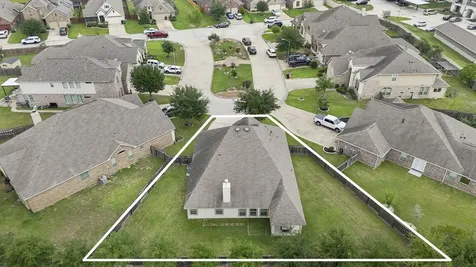 8914 Hummingbird Glen Court Tomball TX 77375