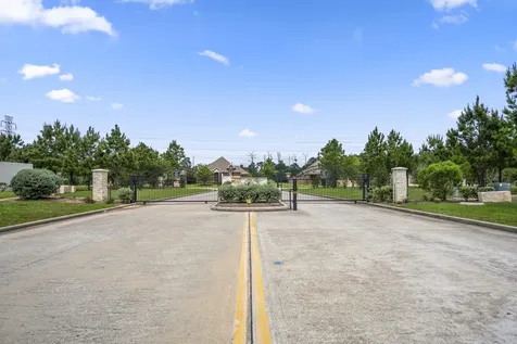 8914 Hummingbird Glen Court Tomball TX 77375