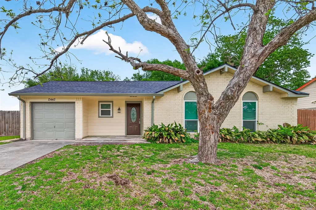 13442 Greenway Drive Sugar Land TX 77498