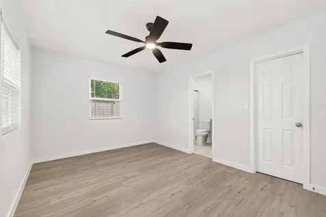 13442 Greenway Drive Sugar Land TX 77498