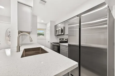 13442 Greenway Drive Sugar Land TX 77498