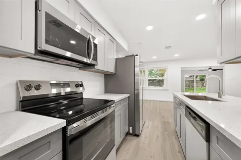 13442 Greenway Drive Sugar Land TX 77498