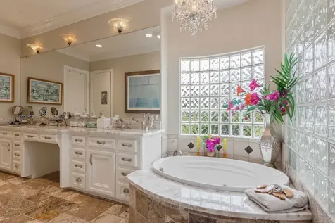 537 Villa Drive Seabrook TX 77586