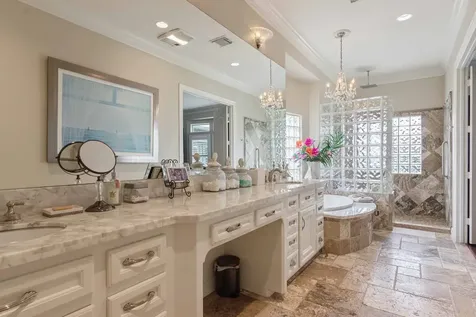 537 Villa Drive Seabrook TX 77586