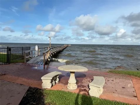 537 Villa Drive Seabrook TX 77586