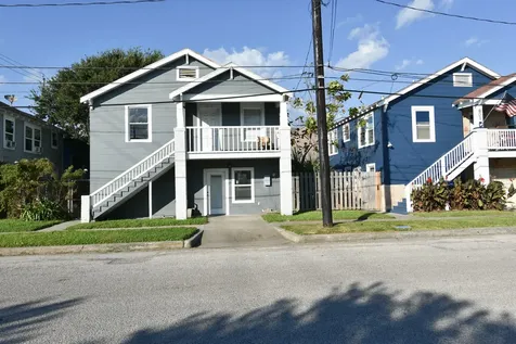 807 7th Street 2 Galveston TX 77550