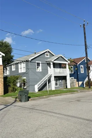 807 7th Street 2 Galveston TX 77550