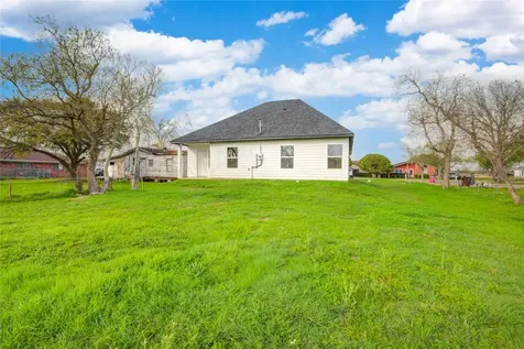 1409 N Avenue S Freeport TX 77541