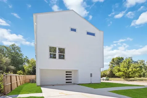 3022 Drew Street Houston TX 77004
