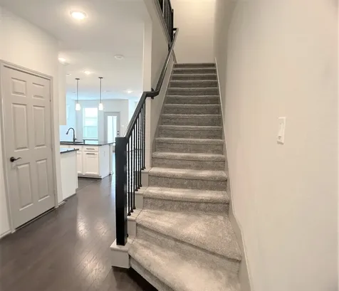 8656 Hollyoaks Creek Lane Houston TX 77063