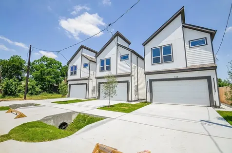 846 Lucky Street Houston TX 77088