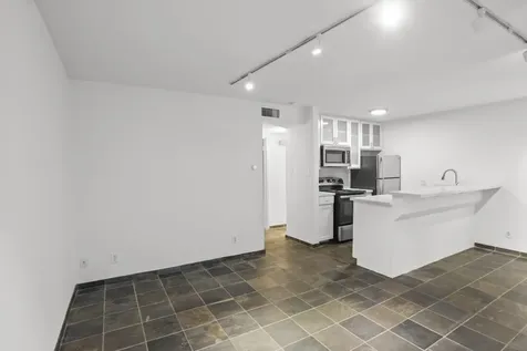 3602 Garrott Street Street 10 Houston TX 77006