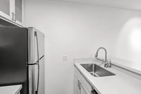 3602 Garrott Street Street 10 Houston TX 77006