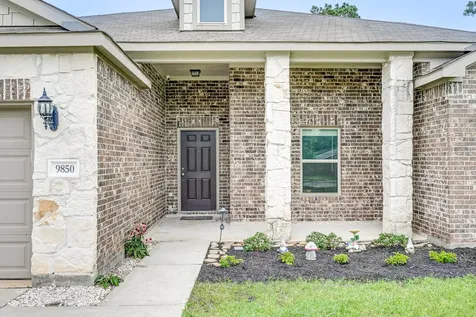 9850 Hunter Springs Drive Conroe TX 77306
