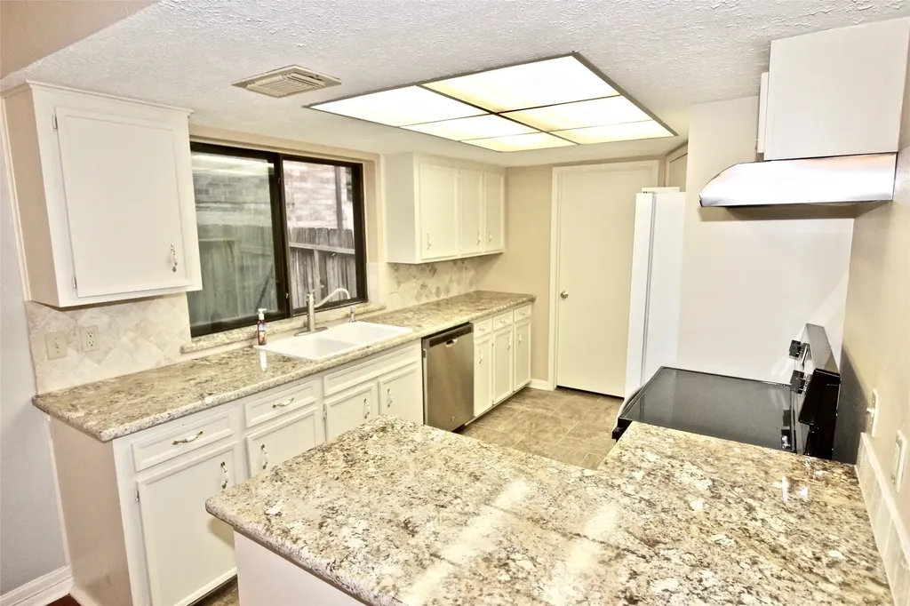 3146 Wagon Trail Drive Sugar Land TX 77479
