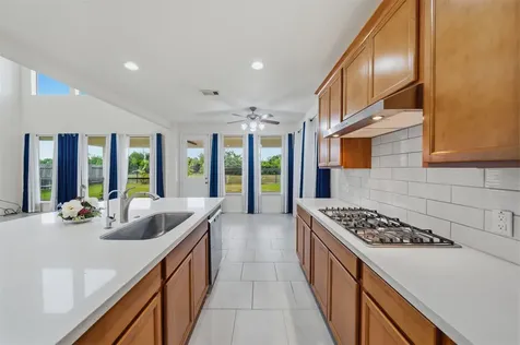 10419 Silver Shield Way Tomball TX 77375