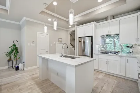 4412 New Orleans Street B Houston TX 77020