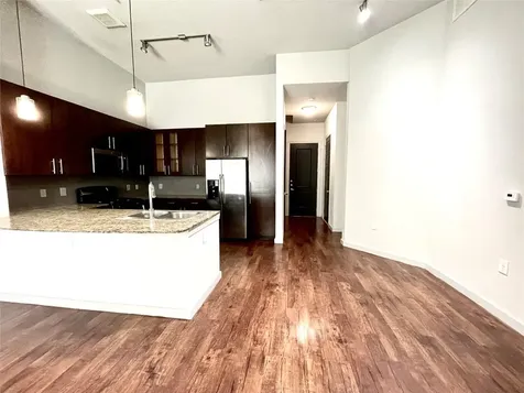 2525 Mccue St Road 125 Houston TX 77056