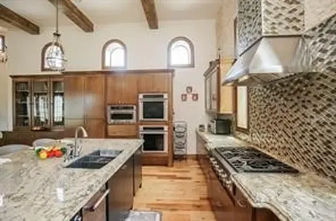 825 Grubbs Road Sealy TX 77474