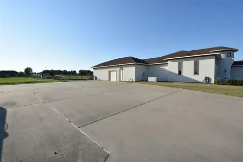 825 Grubbs Road Sealy TX 77474