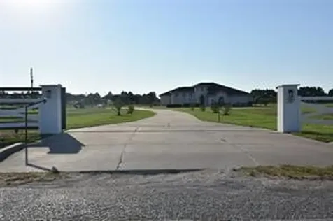 825 Grubbs Road Sealy TX 77474