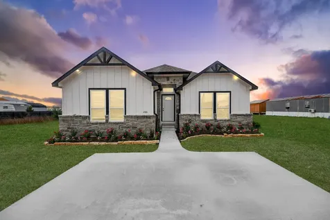 4180 Road 3550 Cleveland TX 77327