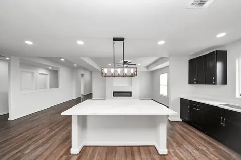 4180 Road 3550 Cleveland TX 77327