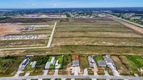 4180 Road 3550 Cleveland TX 77327