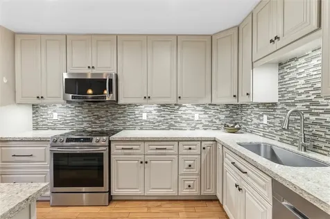 12688 Briar Patch Road Houston TX 77077