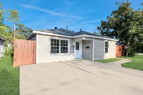 4803 Bellnole Drive Houston TX 77017