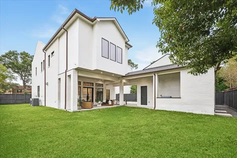 830 Azalea Street Houston TX 77018