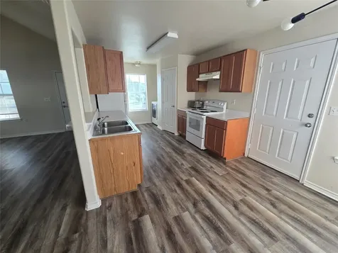 102 Wilson Street Sealy TX 77474