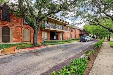 11540 Chimney Rock Road 128 Houston TX 77035
