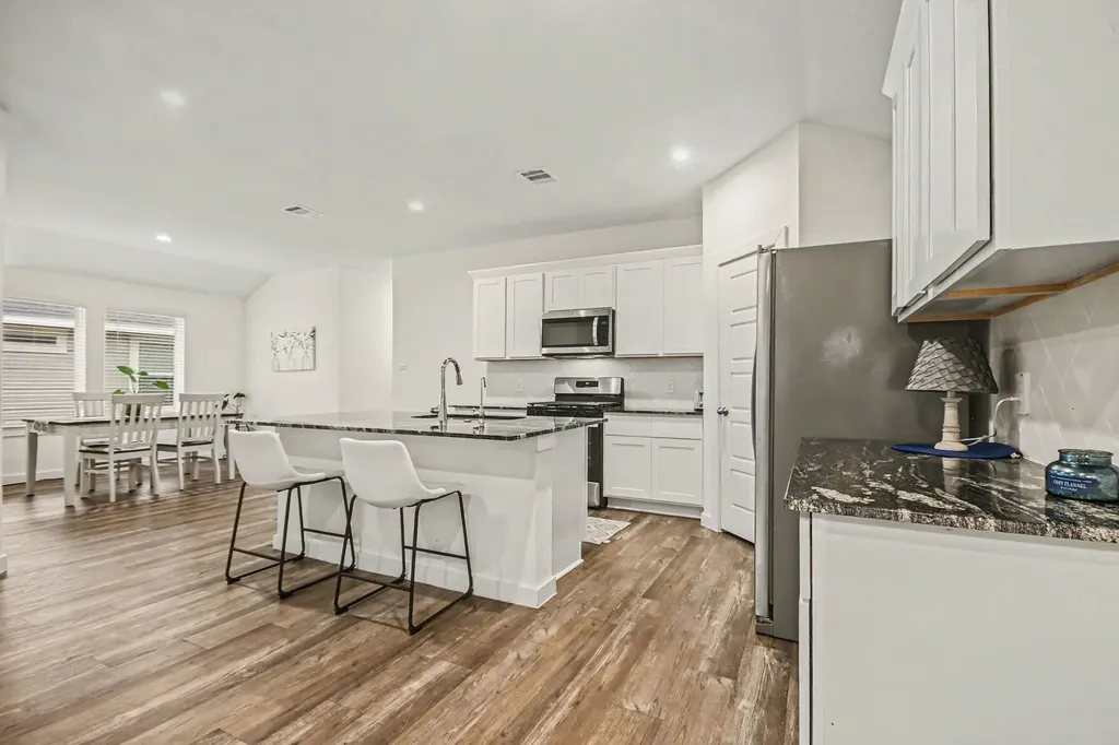 8830 Colicroot Drive Rosharon TX 77583