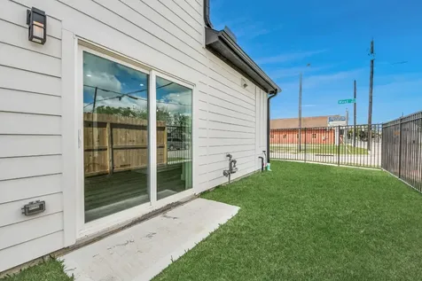 1816 West Street Houston TX 77026