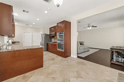 3207 Leafy Pine Court Kingwood TX 77345