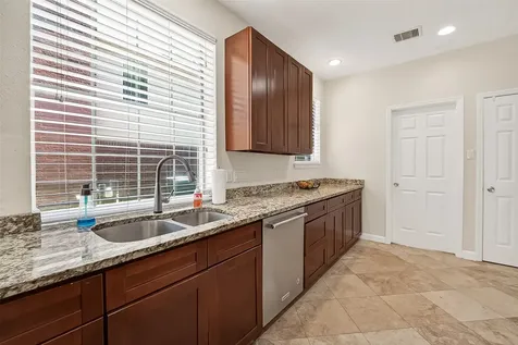 3207 Leafy Pine Court Kingwood TX 77345