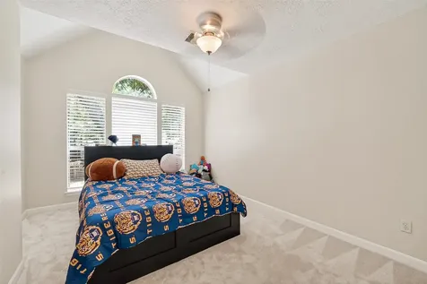 3207 Leafy Pine Court Kingwood TX 77345