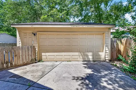 3207 Leafy Pine Court Kingwood TX 77345