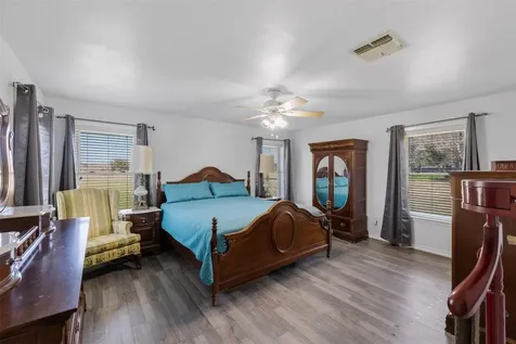 727 Partridge Lane Eagle Lake TX 77434