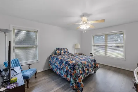727 Partridge Lane Eagle Lake TX 77434