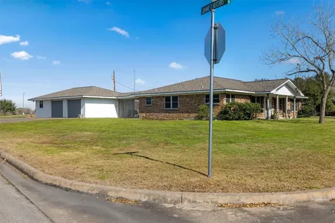 727 Partridge Lane Eagle Lake TX 77434