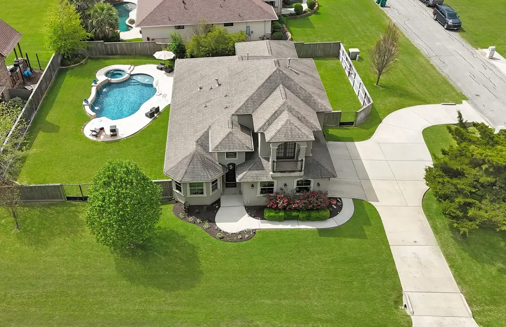 105 Harley Drive Montgomery TX 77356