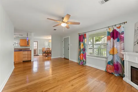 2209 Portsmouth Street Houston TX 77098