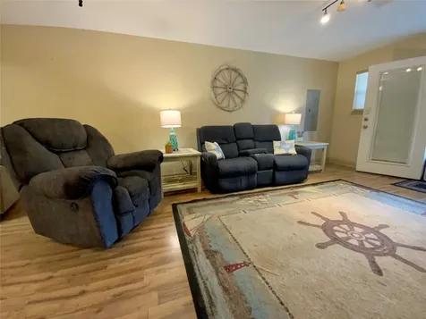 934 N Fm 356 Onalaska TX 77360