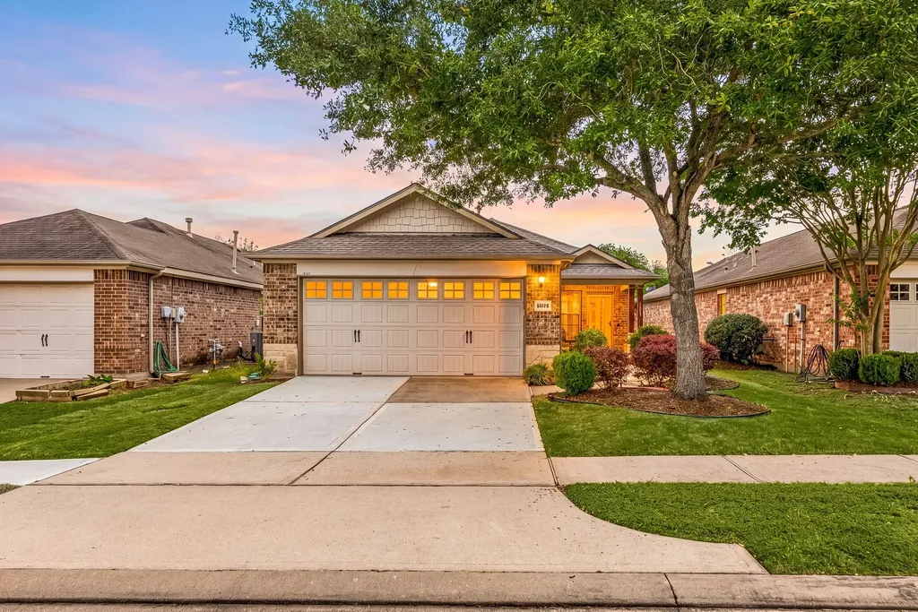 1031 Oleander Way Richmond TX 77469