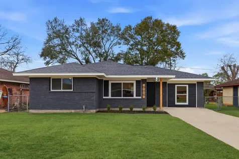 906 Creager Street Houston TX 77034
