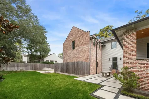 7 Hedwig Shadows Drive Houston TX 77024