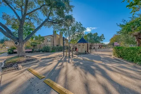 2120 El Paseo Street 2407 Houston TX 77054
