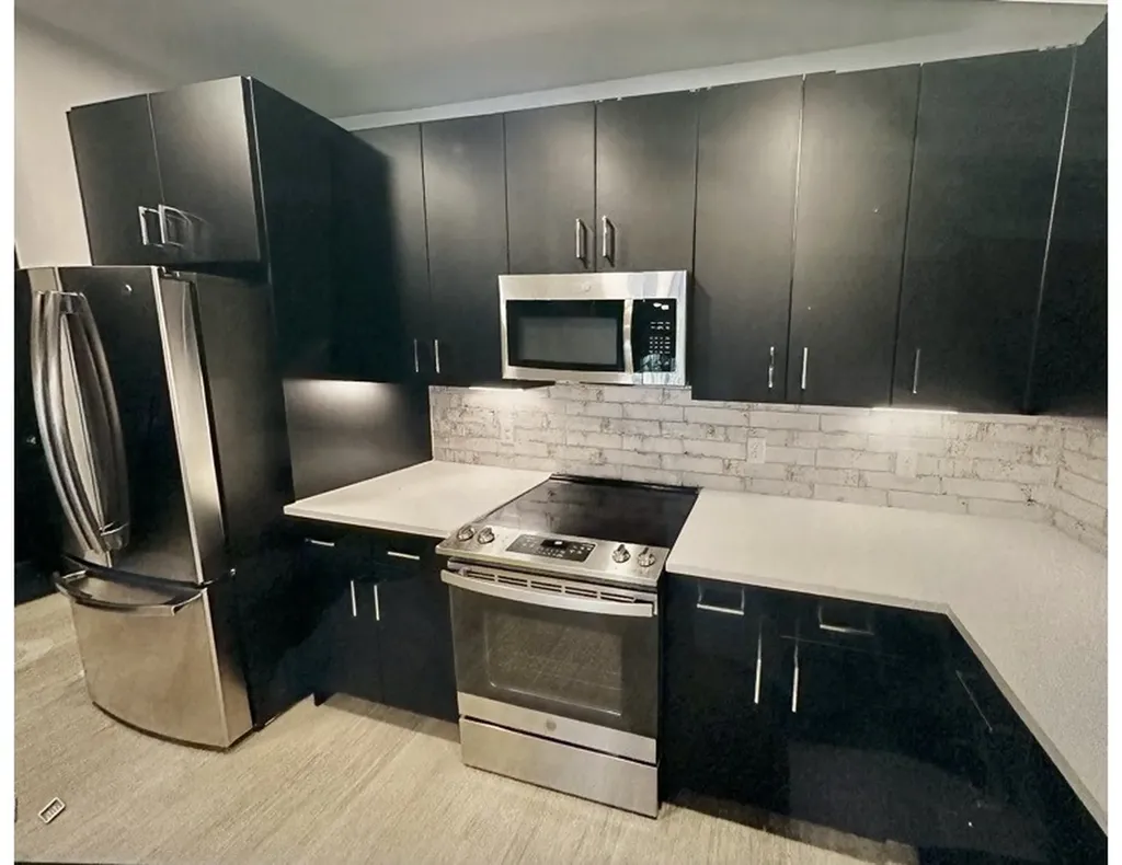 6400 Washington Avenue 319 Houston TX 77007